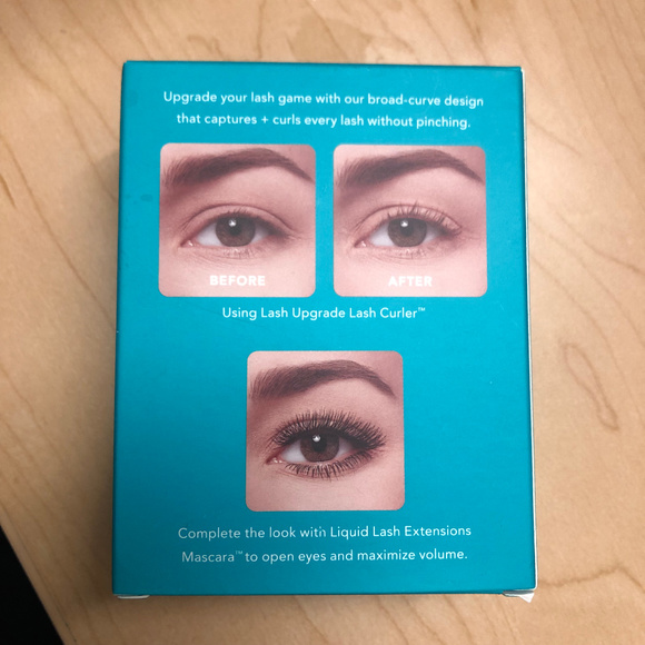 SOLD Thrive Causemetics Lash Upgrade Lash Curler ❤ - Picture 2 of 3